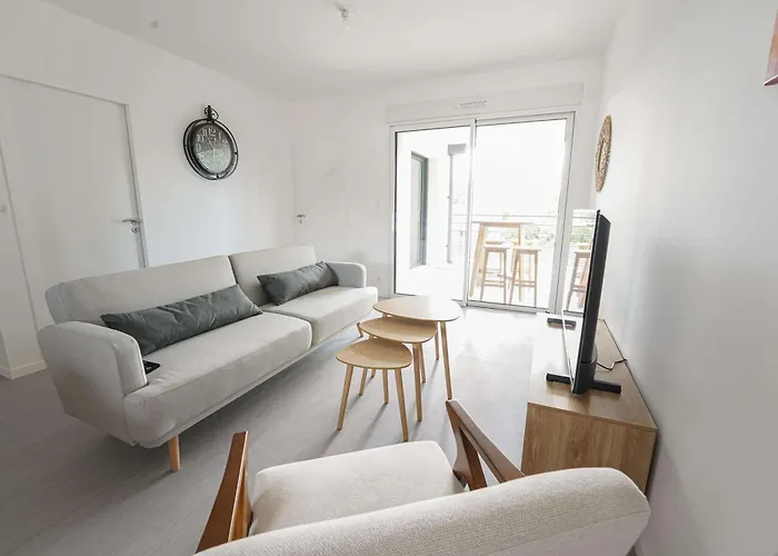 Appartement Joli Dans Le Centre Des Herbiers