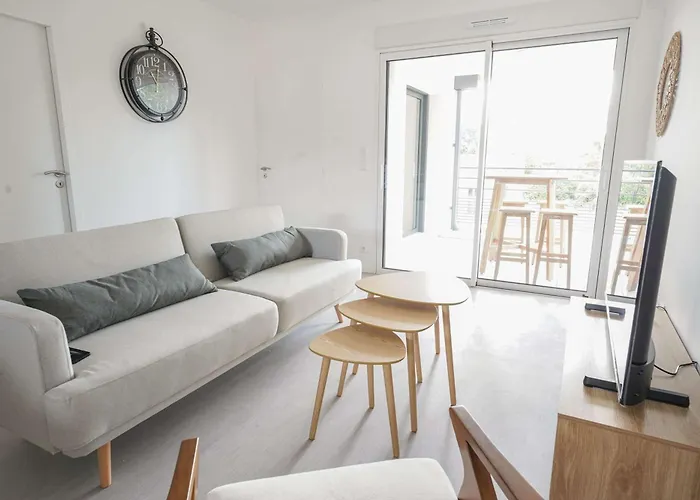 Appartement Joli Dans Le Centre Des Herbiers